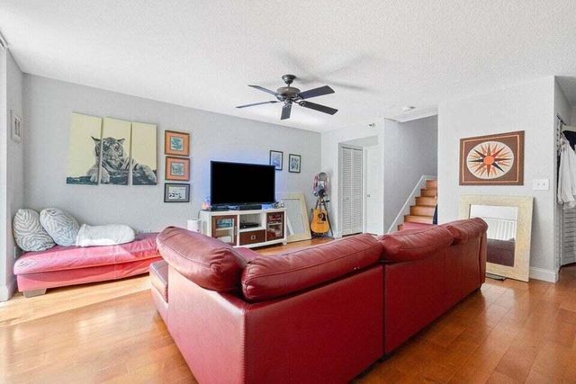 117 Yacht Club Way Unit 110, Hypoluxo, FL 33462