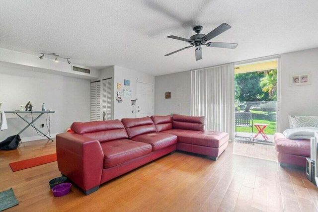 117 Yacht Club Way Unit 110, Hypoluxo, FL 33462