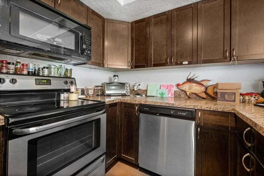 117 Yacht Club Way Unit 110, Hypoluxo, FL 33462
