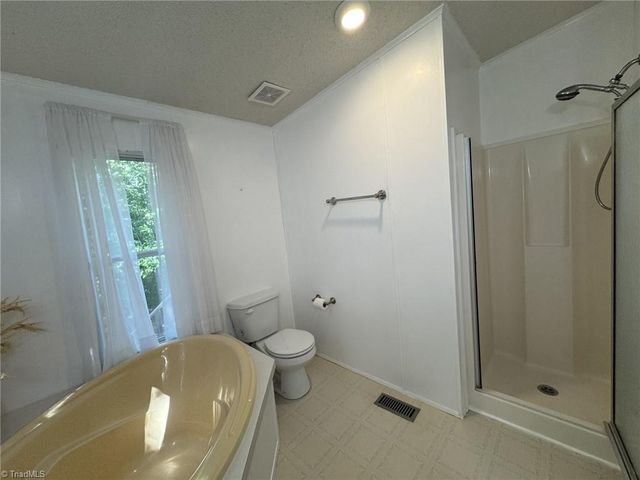 1997 Christian Home Church Road, Traphill, NC 28685