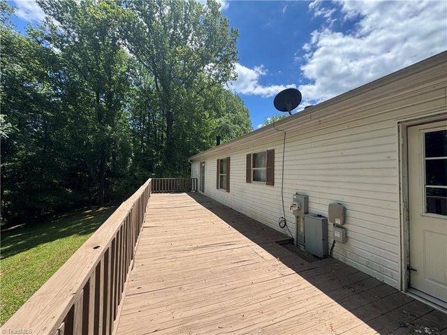 1997 Christian Home Church Road, Traphill, NC 28685