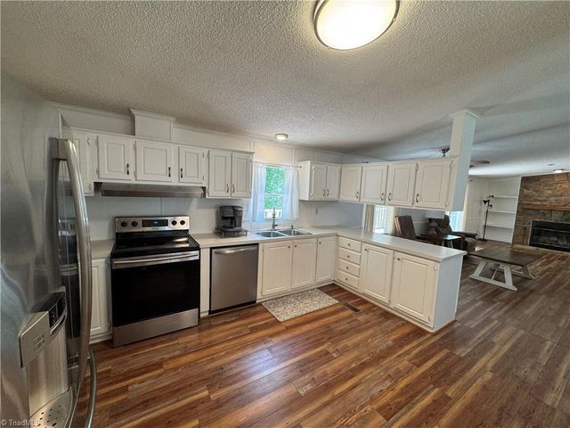 1997 Christian Home Church Road, Traphill, NC 28685