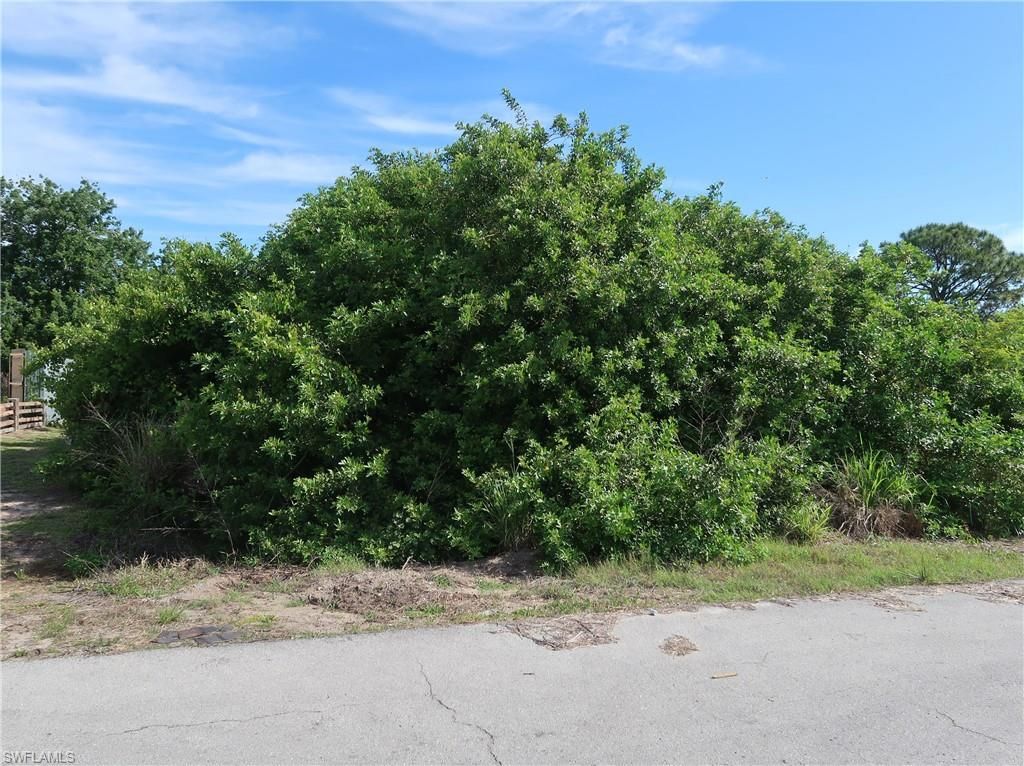 3400 4th ST SW, LEHIGH ACRES, FL 33976 — exterior