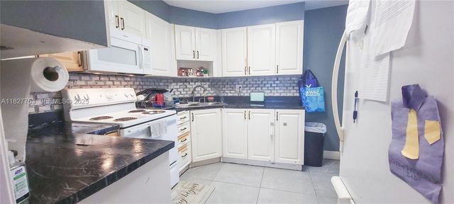 3301 Spanish Moss Terrace 609, Lauderhill, FL 33319
