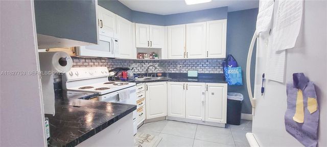 3301 Spanish Moss Terrace 609, Lauderhill, FL 33319