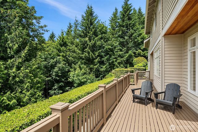 19524 SE 24th Place, Sammamish, WA 98075
