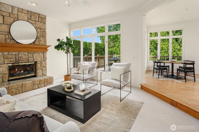 19524 SE 24th Place, Sammamish, WA 98075