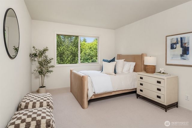 19524 SE 24th Place, Sammamish, WA 98075