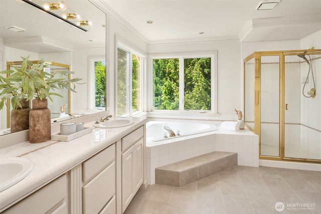 19524 SE 24th Place, Sammamish, WA 98075