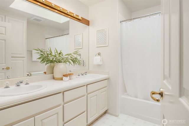 19524 SE 24th Place, Sammamish, WA 98075