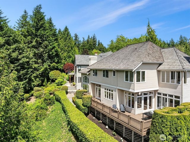 19524 SE 24th Place, Sammamish, WA 98075