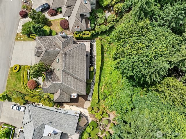 19524 SE 24th Place, Sammamish, WA 98075