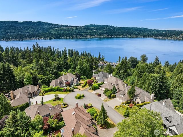 19524 SE 24th Place, Sammamish, WA 98075
