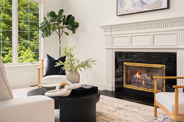 19524 SE 24th Place, Sammamish, WA 98075