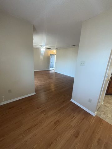 125 Johnson Avenue 30, Burleson, TX 76028