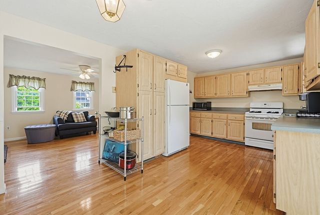 9 Paula Rd, Milford, MA 01757