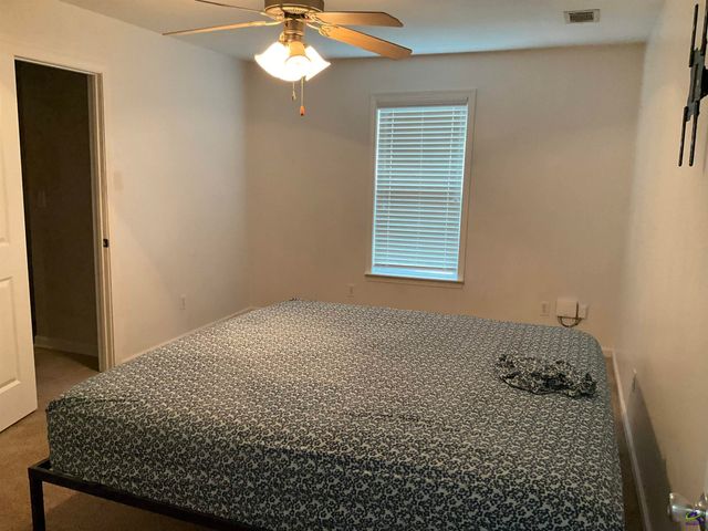 305 Manchester Lane, Byron, GA 31008