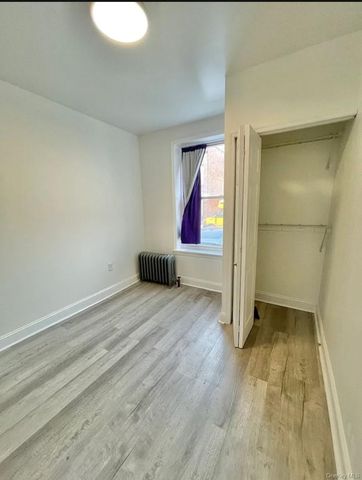 196 Lawrence Avenue, Brooklyn, NY 11230