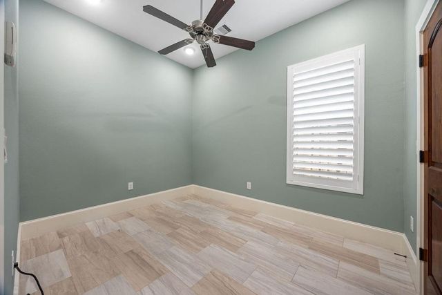 2020 Sabine Street, Houston, TX 77007