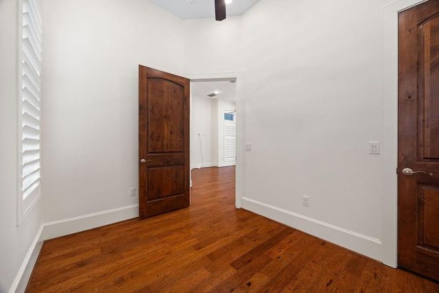 2020 Sabine Street, Houston, TX 77007