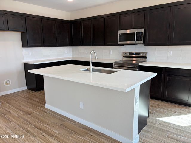 7271 E CATTLE CALL Street, San Tan Valley, AZ 85143