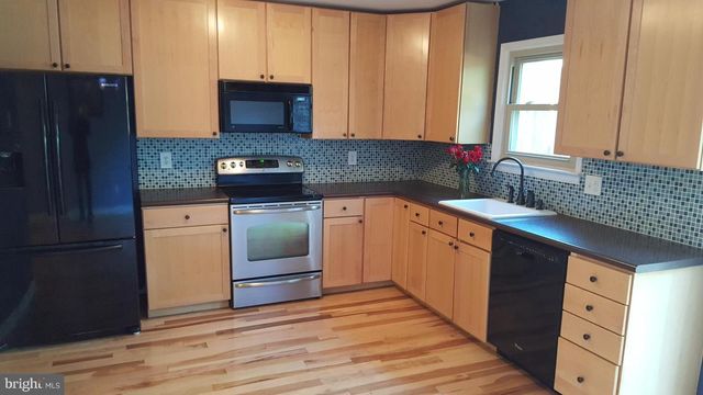 522 HANCOCK CT, Trappe, PA 19426