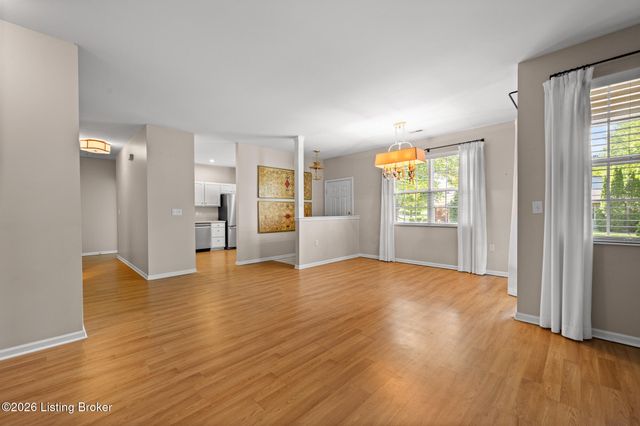 5139 Magdalen Square, Louisville, KY 40241