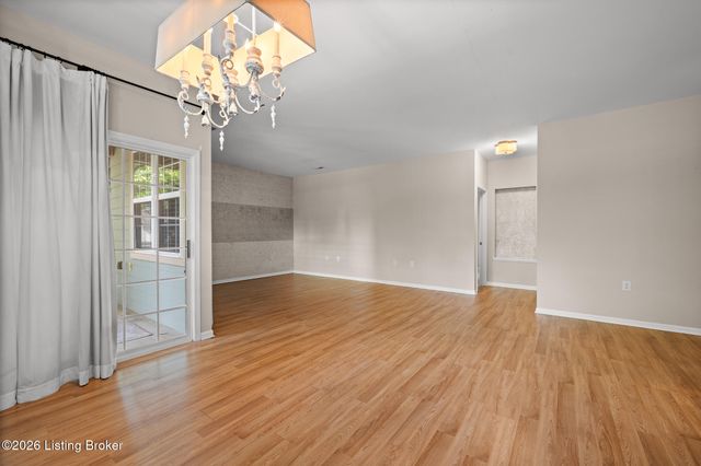 5139 Magdalen Square, Louisville, KY 40241