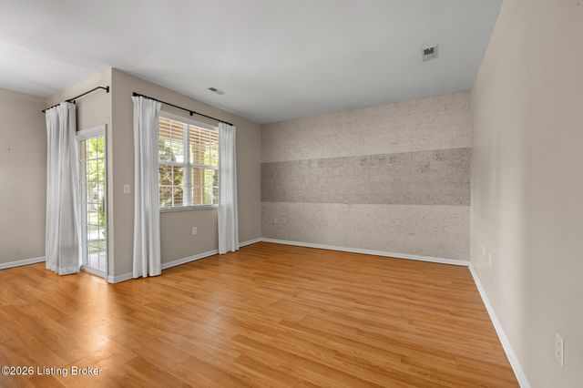 5139 Magdalen Square, Louisville, KY 40241