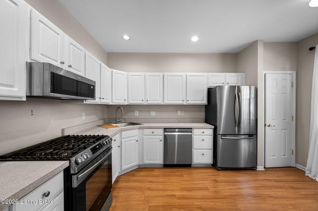 5139 Magdalen Square, Louisville, KY 40241