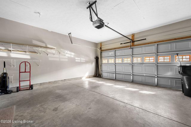 5139 Magdalen Square, Louisville, KY 40241