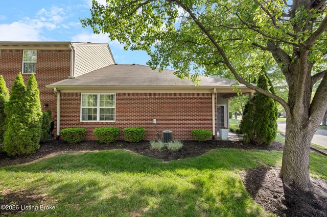 5139 Magdalen Square, Louisville, KY 40241