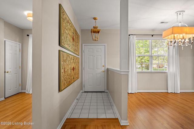 5139 Magdalen Square, Louisville, KY 40241