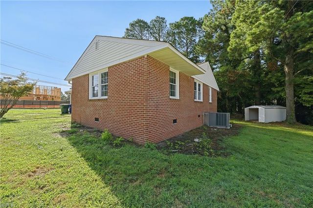 601 Azalea CT, Suffolk, VA 23434