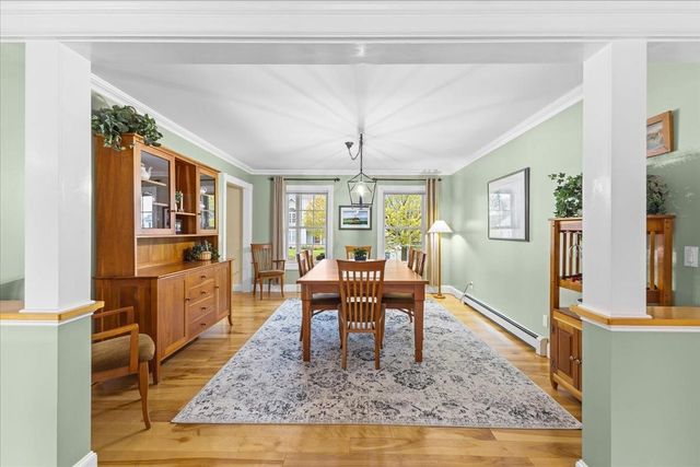 21 Whiteface Street, South Burlington, VT 05403