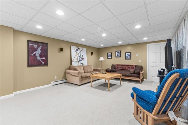 21 Whiteface Street, South Burlington, VT 05403