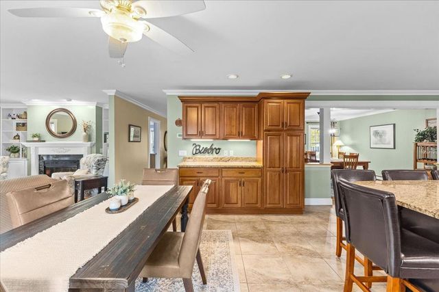 21 Whiteface Street, South Burlington, VT 05403