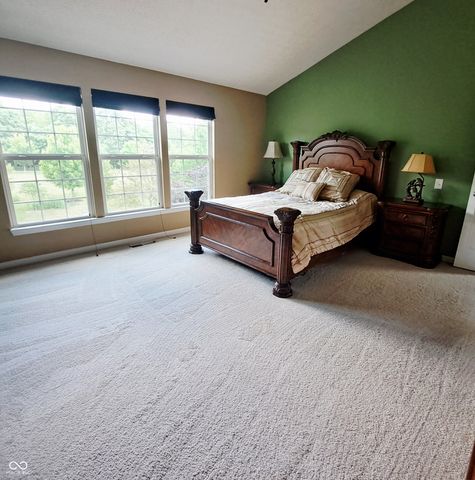 4621 Pebblepointe Pass, Zionsville, IN 46077