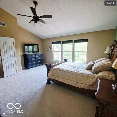 4621 Pebblepointe Pass, Zionsville, IN 46077