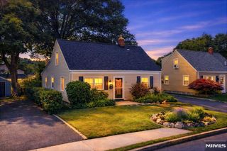 72 Robertson Avenue, Hawthorne, NJ 07506