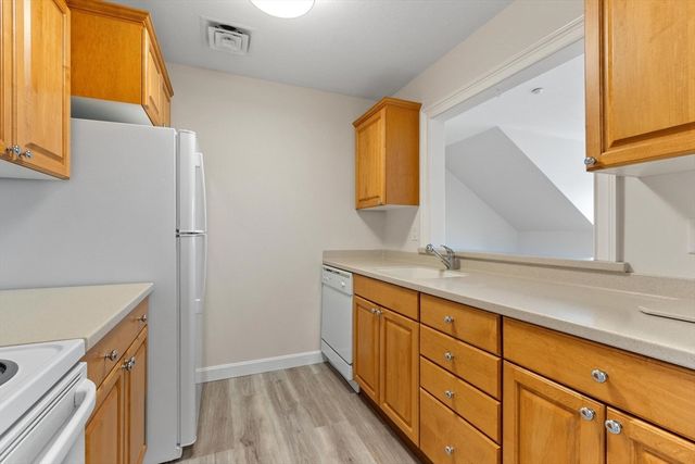 27 Hartland Way 309, Acton, MA 01720