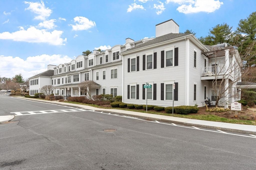 27 Hartland Way 309, Acton, MA 01720