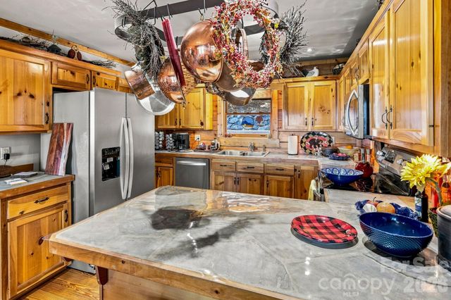 155 Hickory Nut Lane, Lake Lure, NC 28746