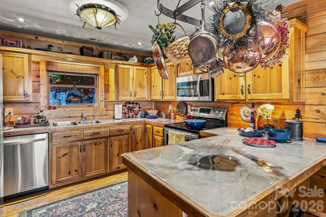 155 Hickory Nut Lane, Lake Lure, NC 28746