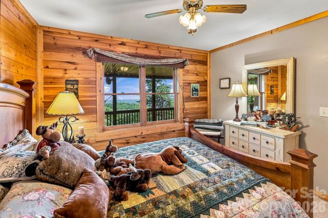 155 Hickory Nut Lane, Lake Lure, NC 28746