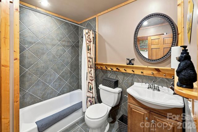 155 Hickory Nut Lane, Lake Lure, NC 28746