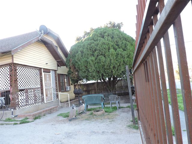 4802 Sherman Street, Houston, TX 77011