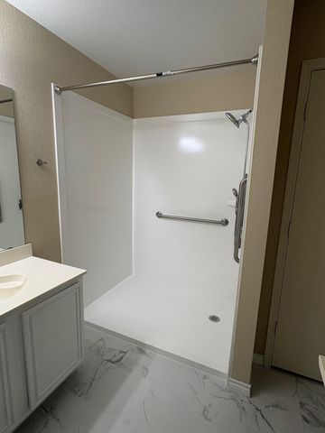 1221 Crooked Creek Court, Midlothian, TX 76065