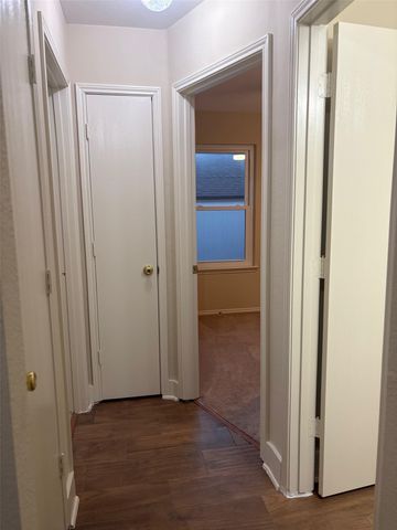 1221 Crooked Creek Court, Midlothian, TX 76065