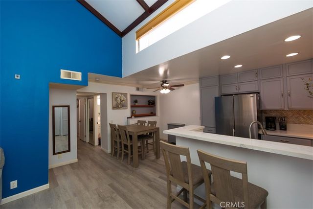 18756 Mandan 1514, Canyon Country, CA 91351